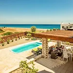 Villa Dias